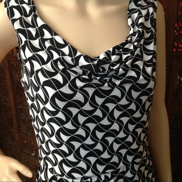 Ellen Tracy dress, size 8 keyhole back fully lined - Picture 3 of 8